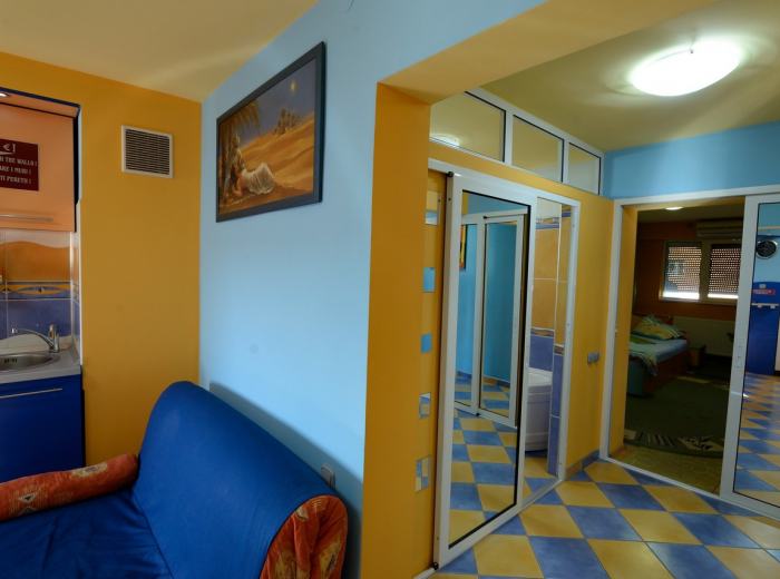 Holiday flat rentals Timisoara, recently renovated flat 1